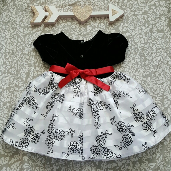 **SOLD** Youngland Christmas Holiday Velvet Floral Stripe Dress with Red Flower - Picture 3 of 6